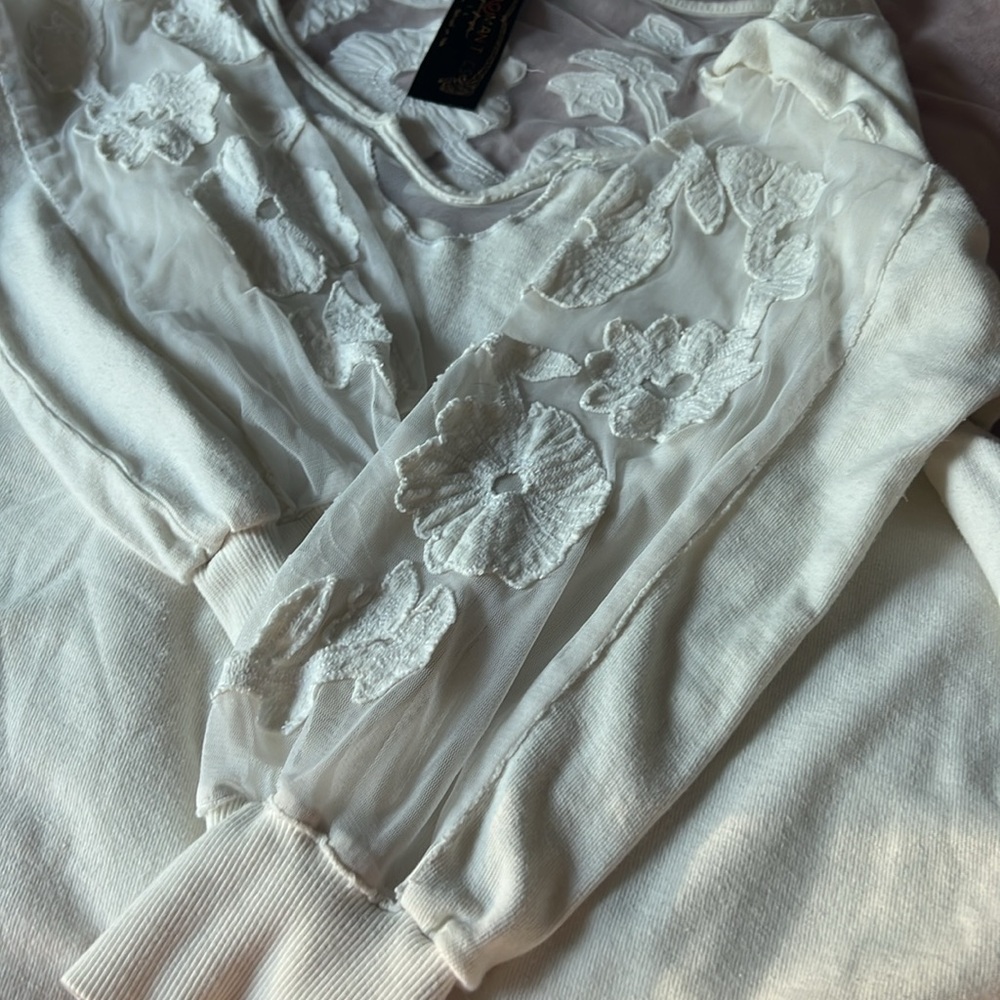 Free people New Romantics tulle and floral detail 3/4 sleeve pullover sweater - Picture 3 of 8